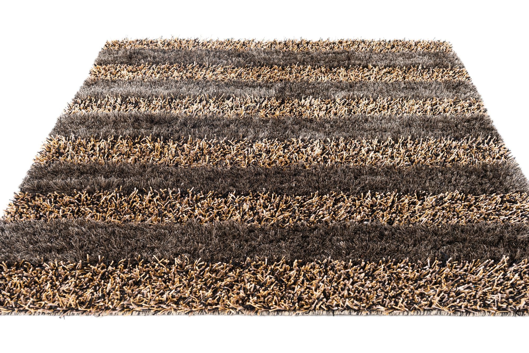 5' x 6' 7 Multi-Tone Shag Rug