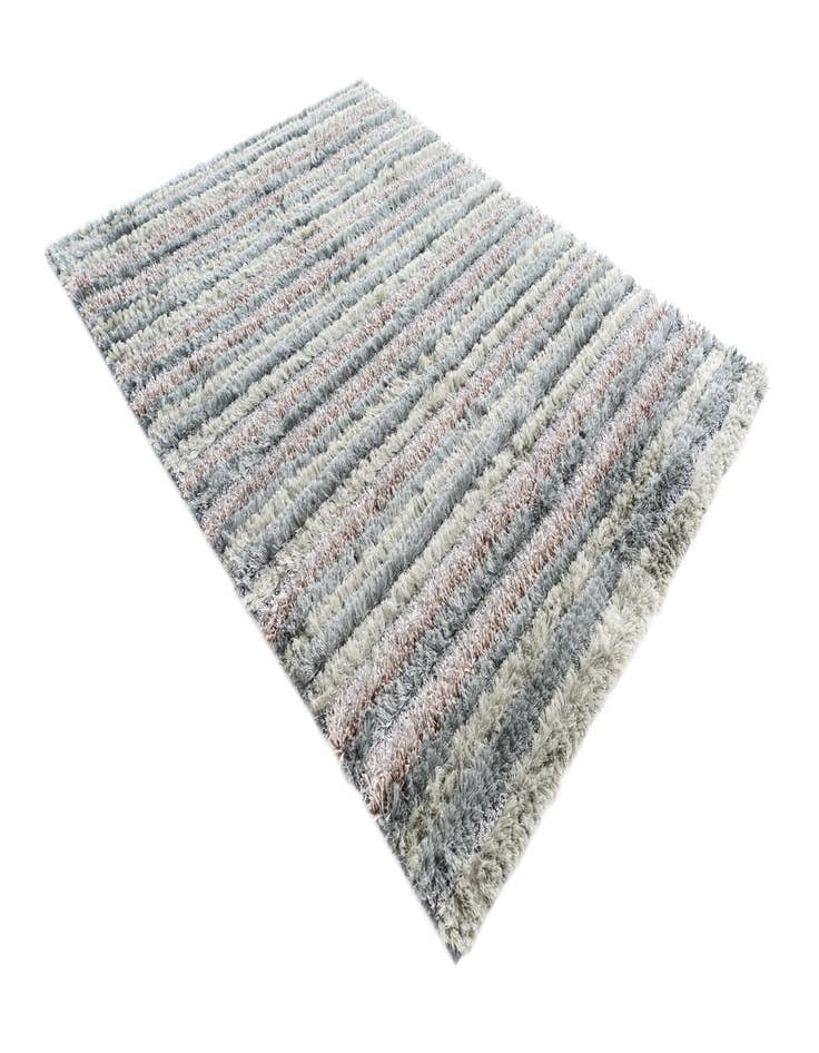 Detail image of 5' x 6' 7 Multi-Tone Shag Rug