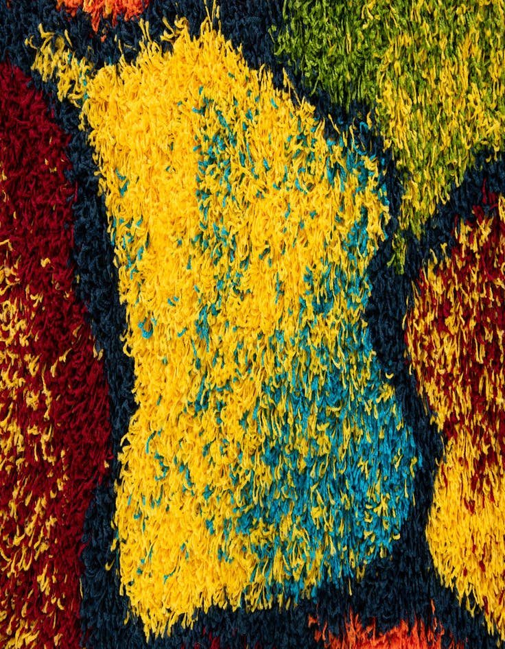 Detail image of 5' x 7' 5 Multi-Tone Shag Rug