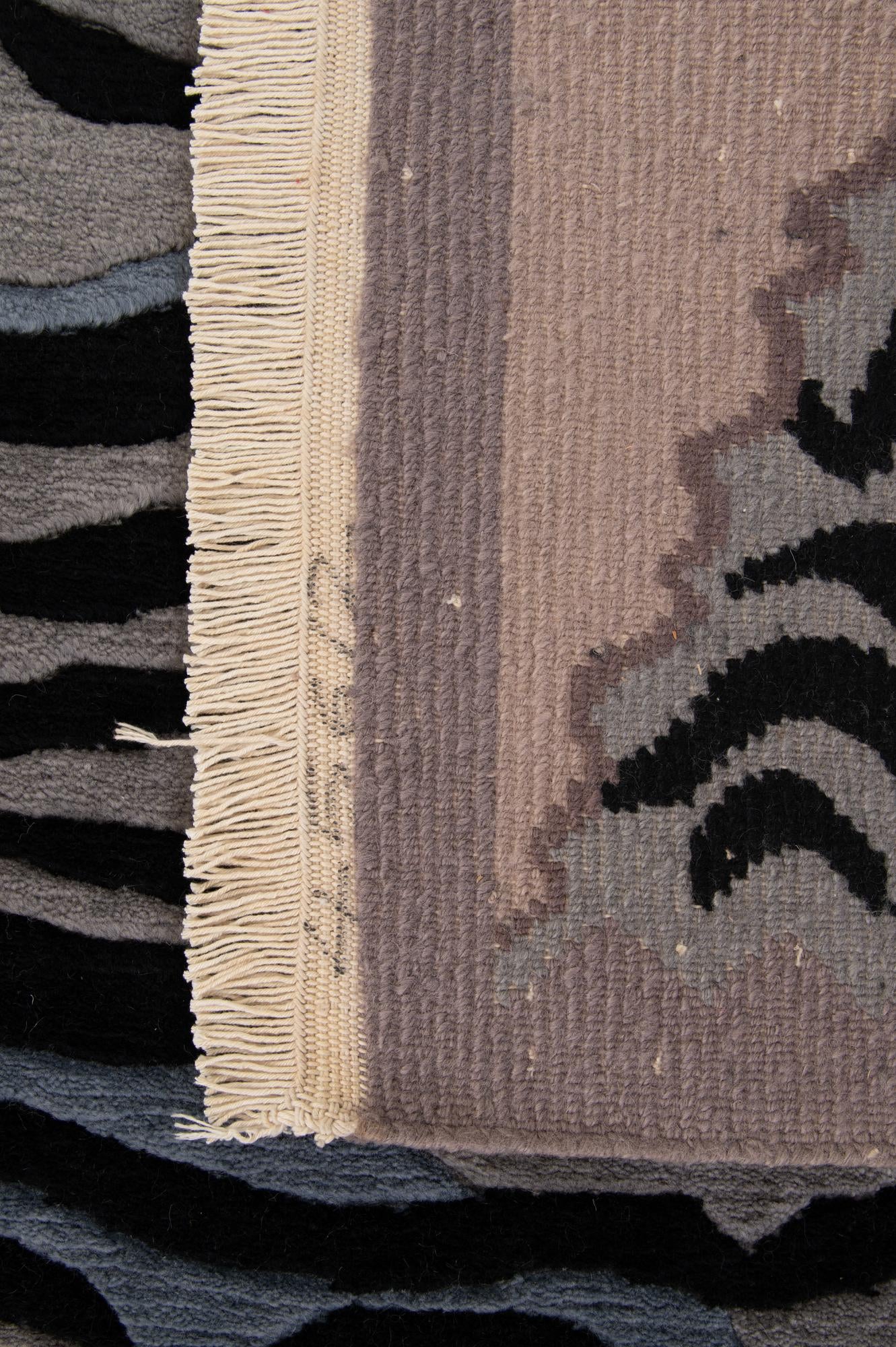 4' x 5' 10 Hand Knotted Nepal Wool Rug