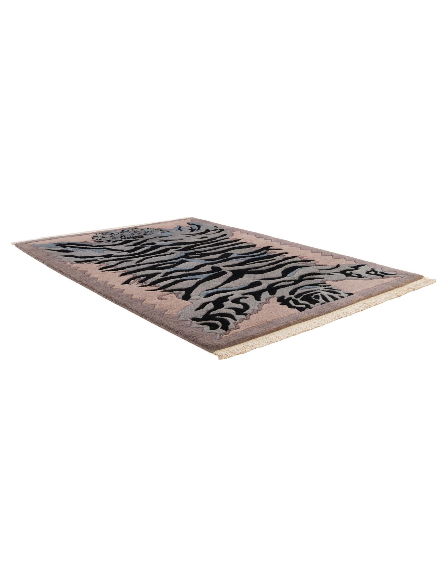 4' x 5' 10 Hand Knotted Nepal Wool Rug