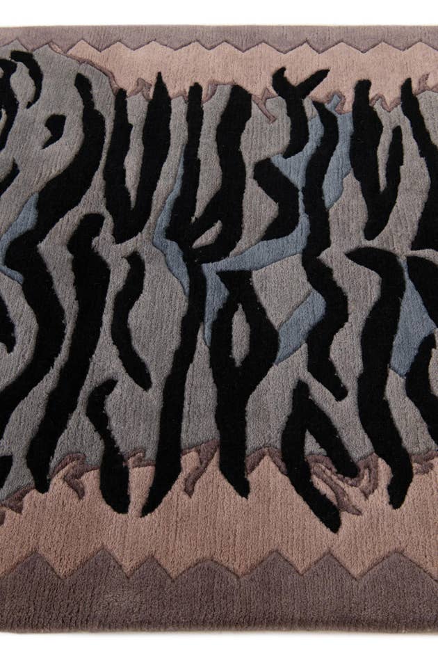 Detail image of 4' x 5' 10 Hand Knotted Nepal Wool Rug