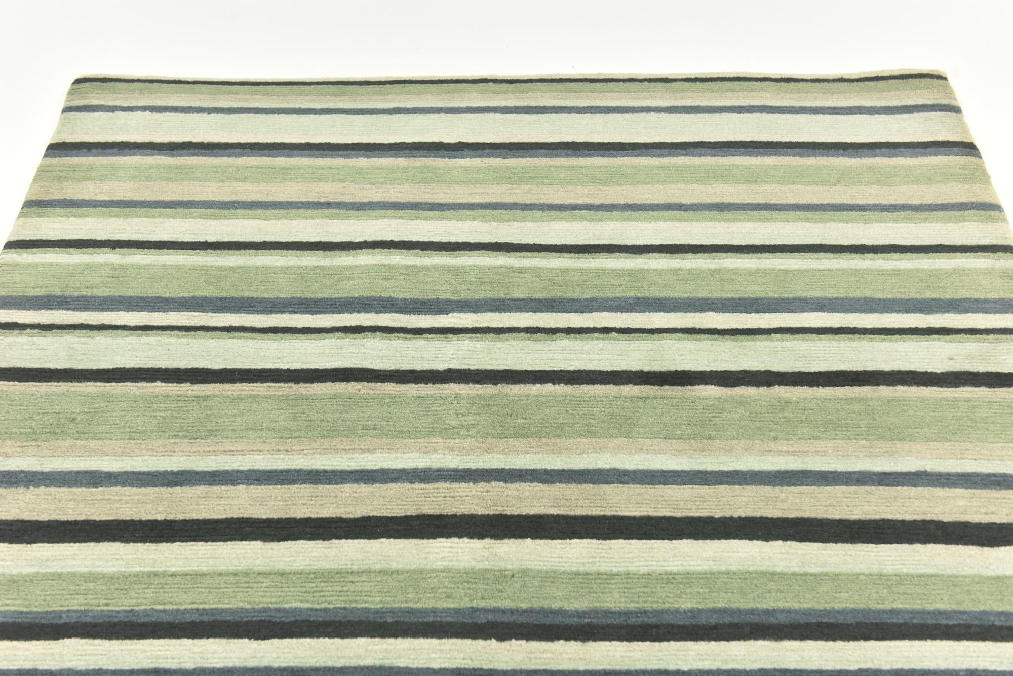 4' 9 x 6' 5 Hand Knotted Nepal Wool Rug