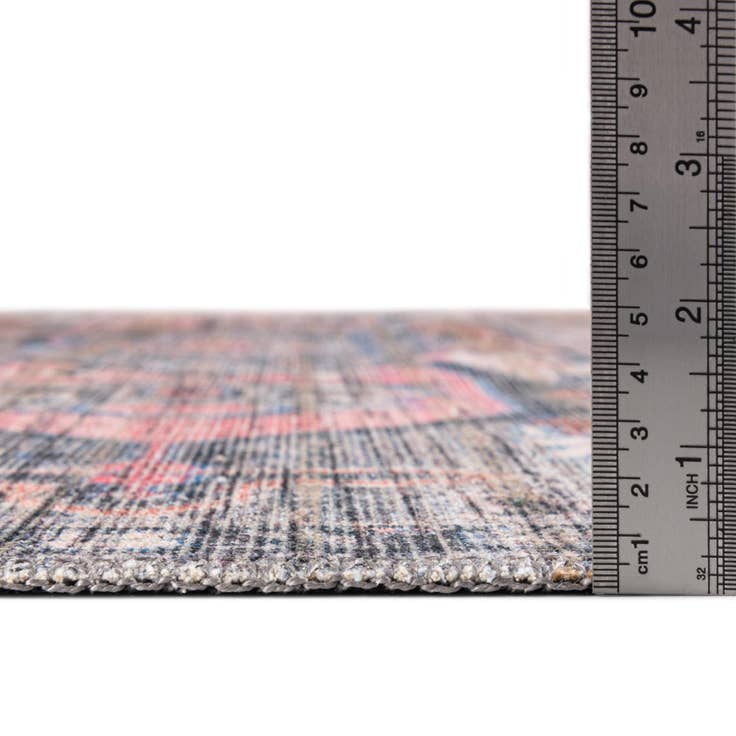 Detail image of 7' 3 x 10' Washable Nostalgia Rug