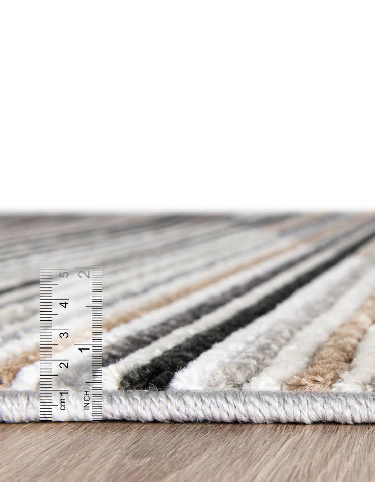 Detail image of 7' 10 x 10' Odyssey Rug