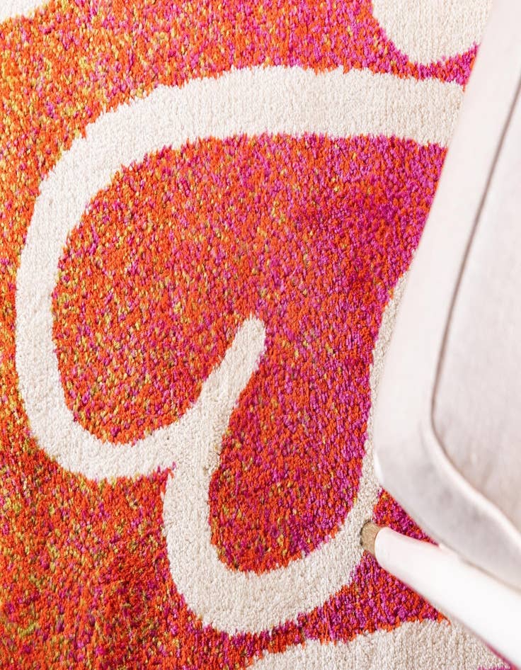 Detail image of 4' x 6' Open Hearts Rug