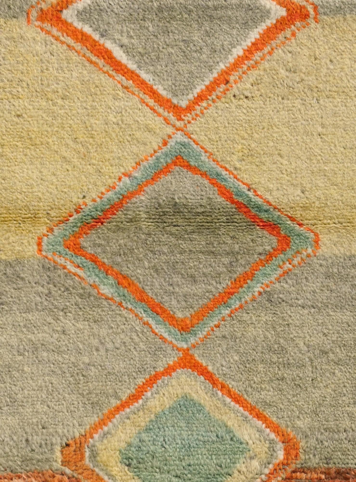 2' 8 x 3' 8 Hand Knotted Oushak Wool Rug