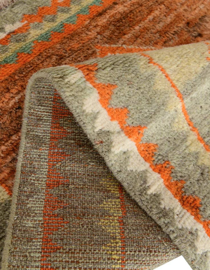 Detail image of 2' 8 x 3' 8 Hand Knotted Oushak Wool Rug