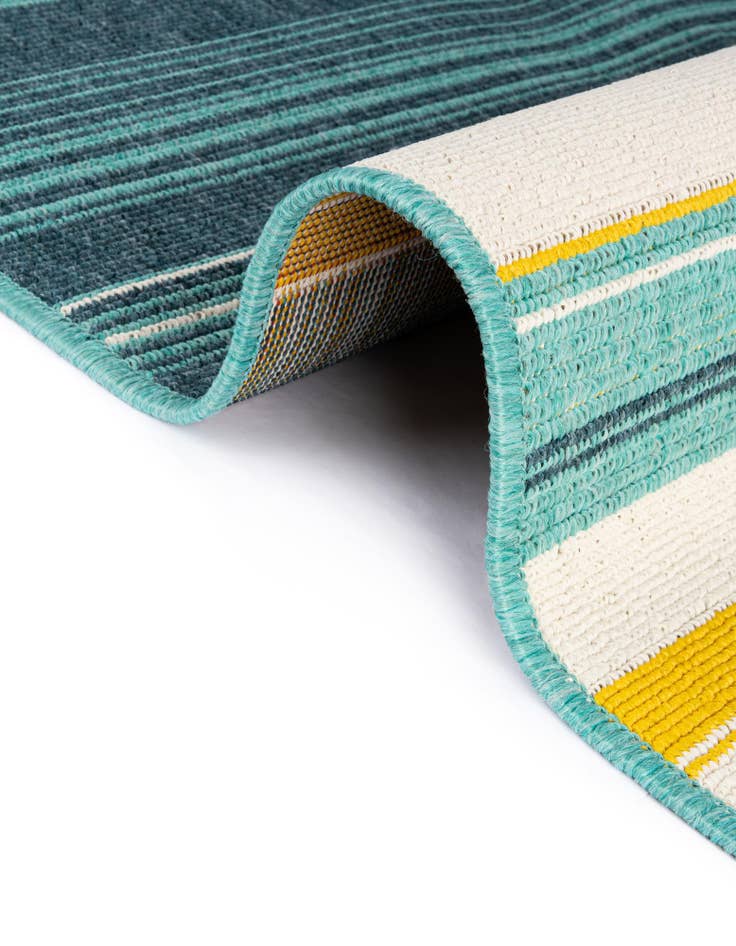 Detail image of 7' 10 x 10'  Washable Border Indoor / Outdoor Rug
