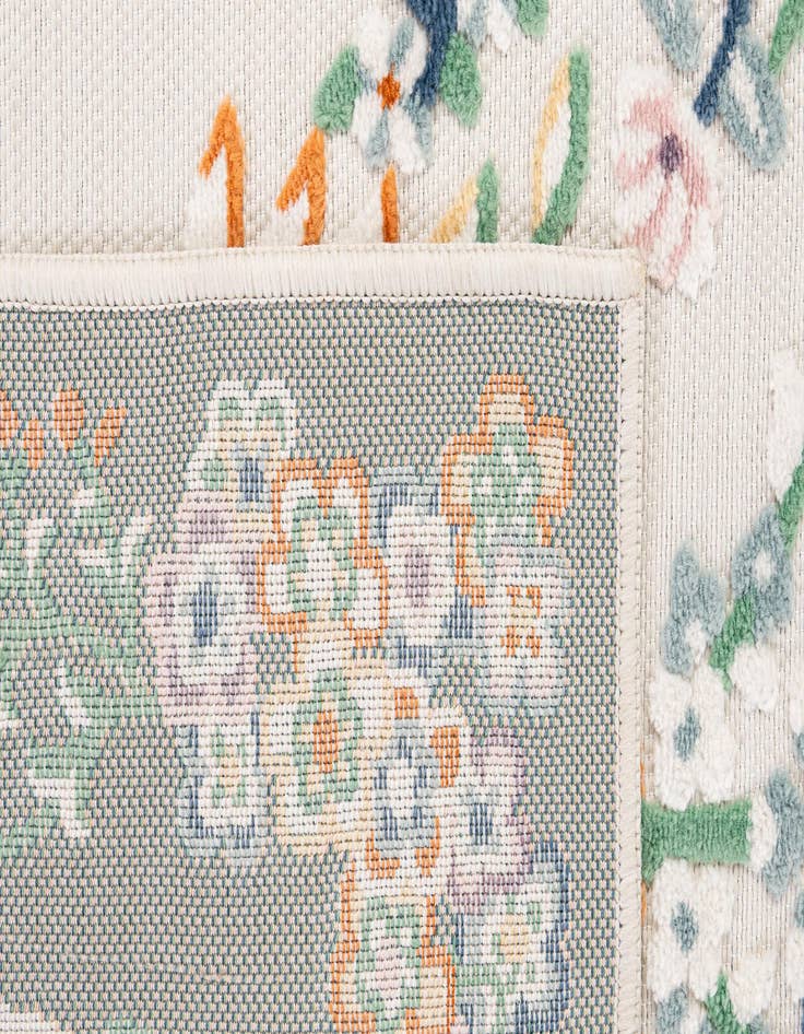 Detail image of 5' 4 x 7' 6  Washable Botanical Indoor / Outdoor Rug