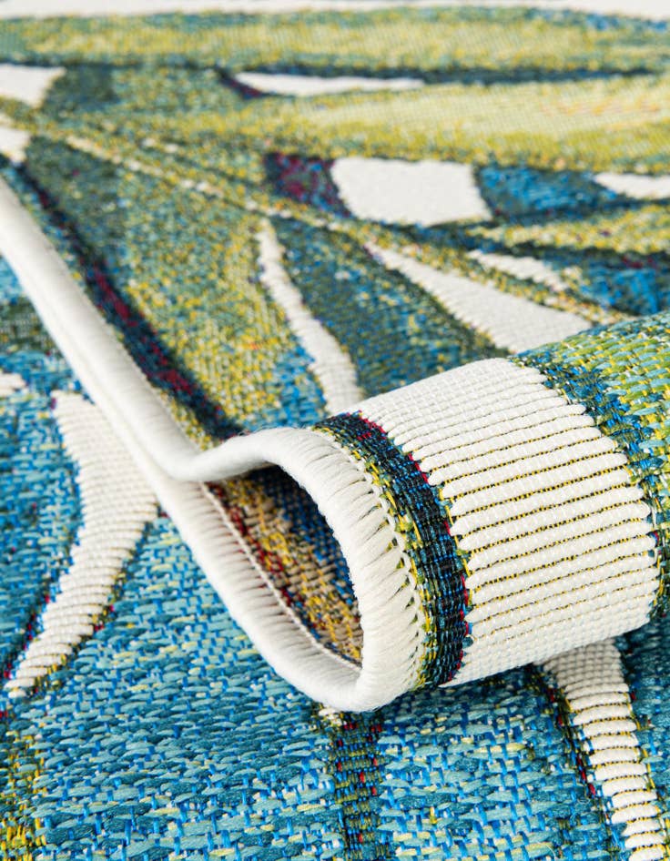 Detail image of 9' x 12'  Washable Botanical Indoor / Outdoor Rug