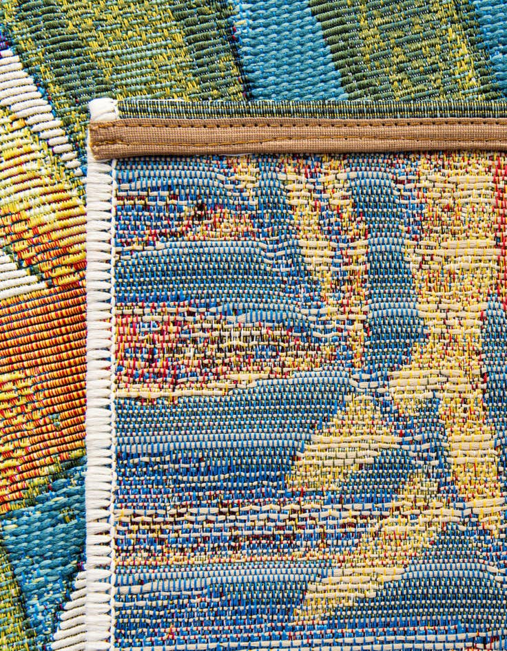 Detail image of 9' x 12'  Washable Botanical Indoor / Outdoor Rug