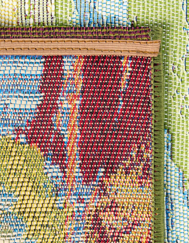 Detail image of 5' x 8' Easy-Clean Botanical Indoor / Outdoor Rug