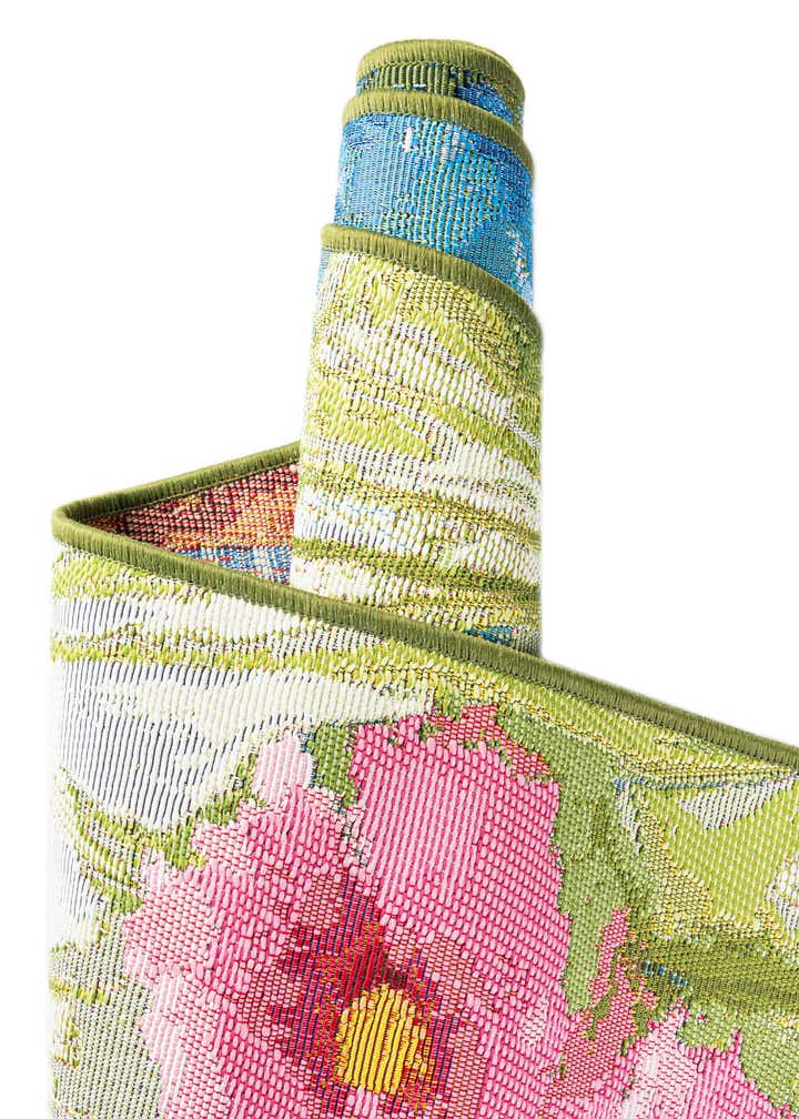 8' x 10' Easy-Clean Botanical Indoor / Outdoor Rug