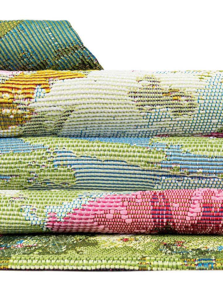 8' x 10' Easy-Clean Botanical Indoor / Outdoor Rug