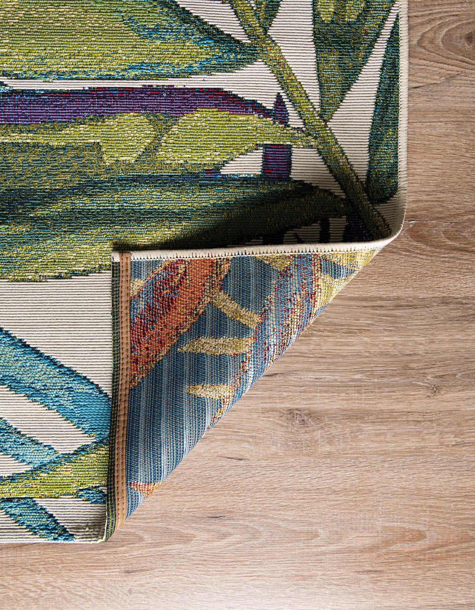 3' 3 x 5' 3 Easy-Clean Botanical Indoor / Outdoor Rug