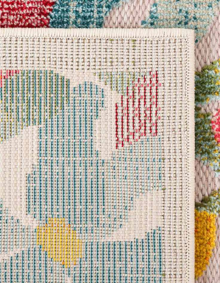 Detail image of 2' x 3' Easy-Clean Casablanca Indoor / Outdoor Rug