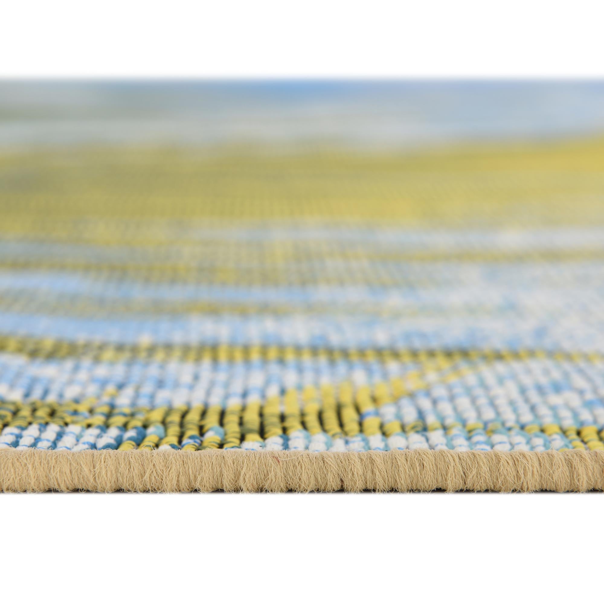 7' 10 x 10' Easy-Clean Coastal Indoor / Outdoor Rug