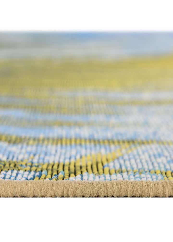 7' 10 x 10' Easy-Clean Coastal Indoor / Outdoor Rug
