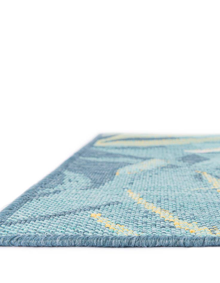 Detail image of 7' 10 x 10' Easy-Clean Coastal Indoor / Outdoor Rug