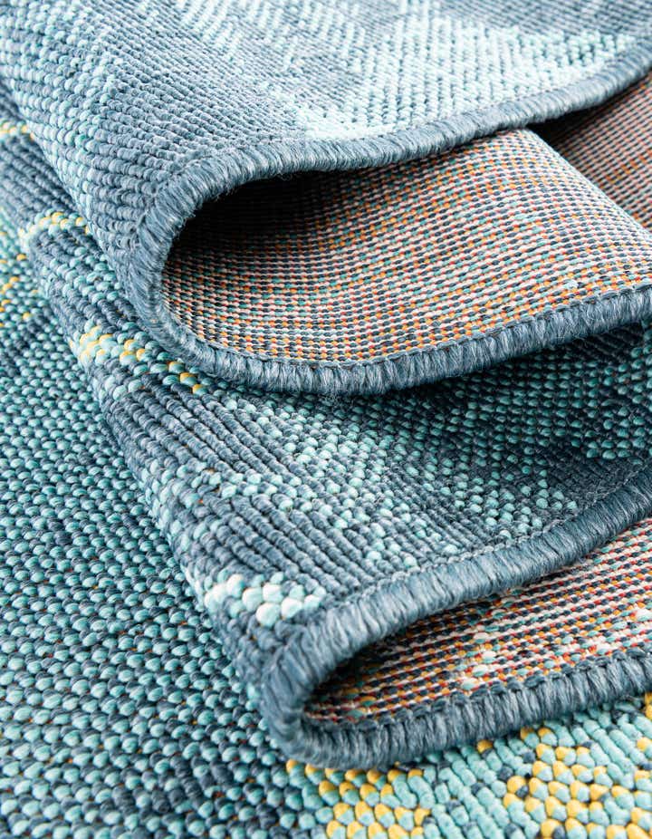 6' x 9' Easy-Clean Coastal Indoor / Outdoor Rug