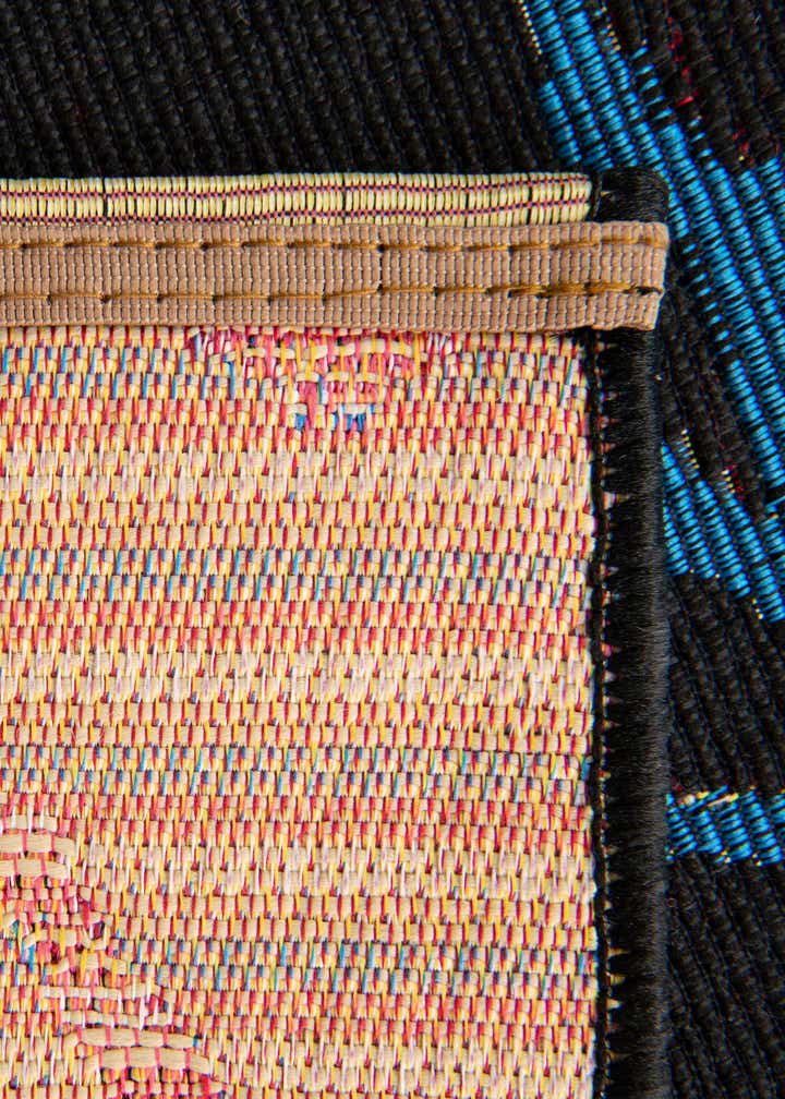 4' x 6' Easy-Clean Coastal Indoor / Outdoor Rug
