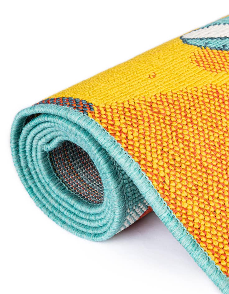 Detail image of 9' x 12' Easy-Clean Coastal Indoor / Outdoor Rug