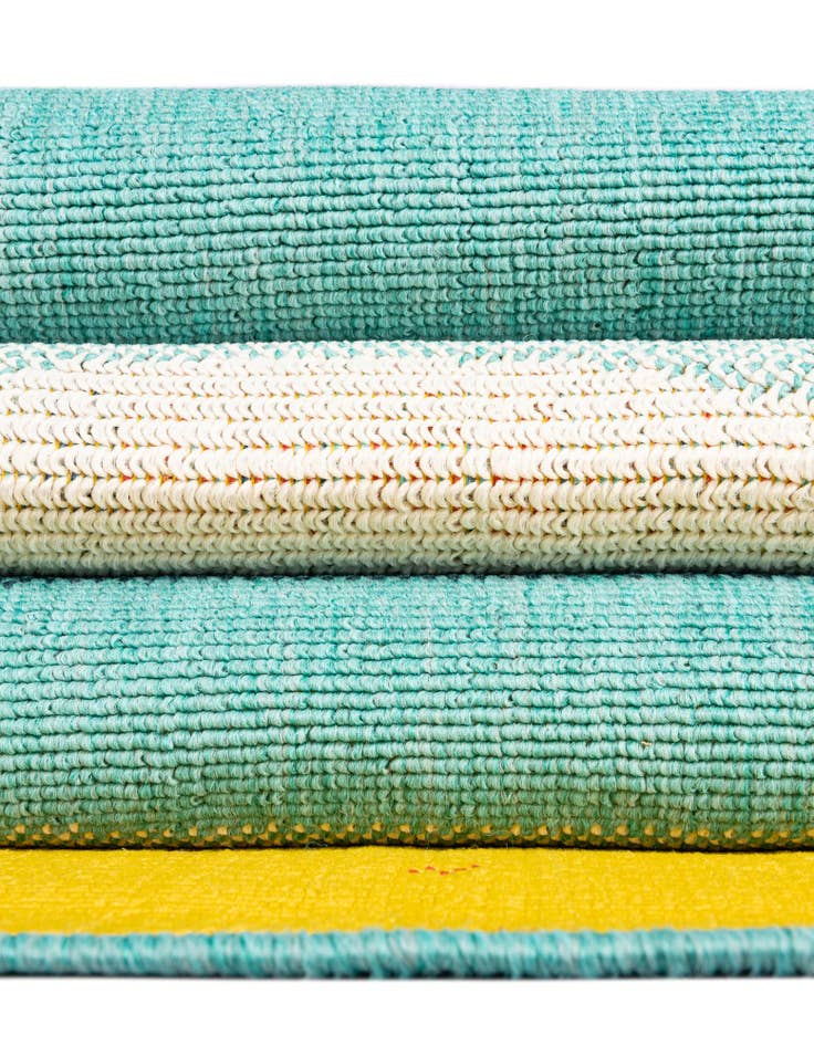 Detail image of 2' x 3' Easy-Clean Coastal Indoor / Outdoor Rug