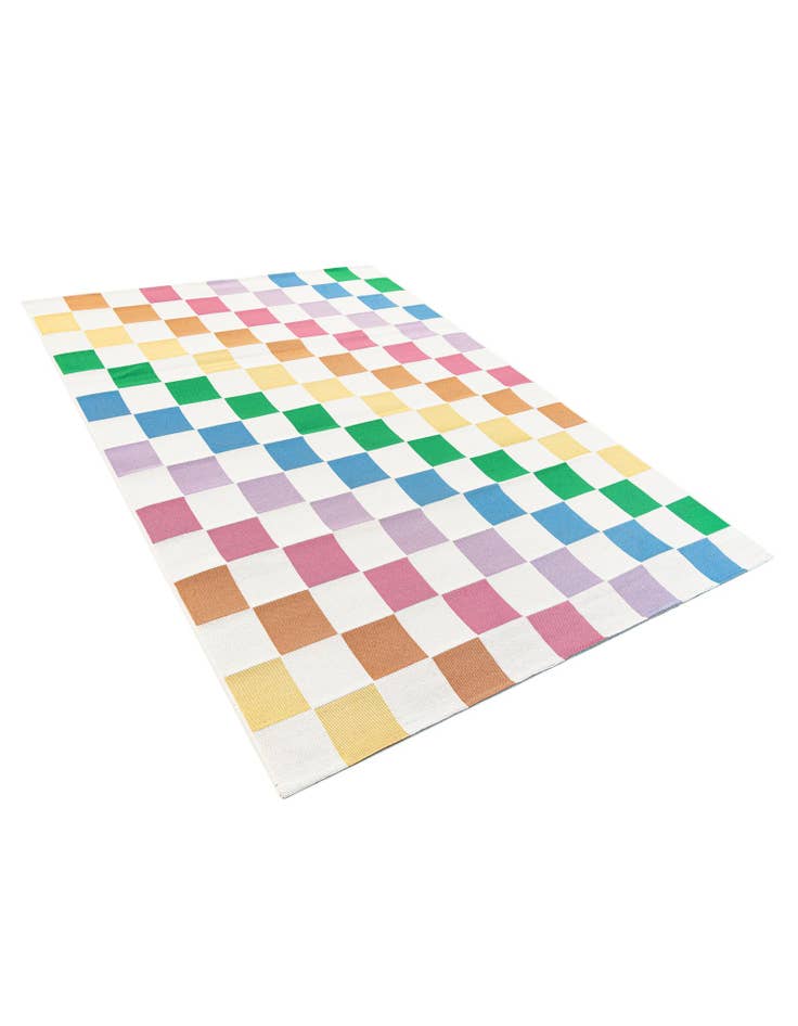 Detail image of 5' 4 x 7' 6 Easy-Clean Modern Indoor / Outdoor Rug