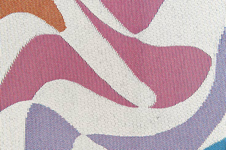 Detail image of 5' 4 x 7' 7 Easy-Clean Modern Indoor / Outdoor Rug