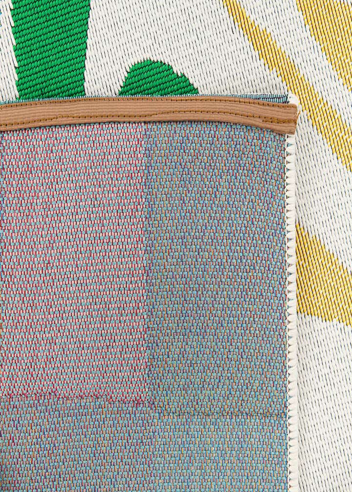 5' 4 x 7' 7 Easy-Clean Modern Indoor / Outdoor Rug