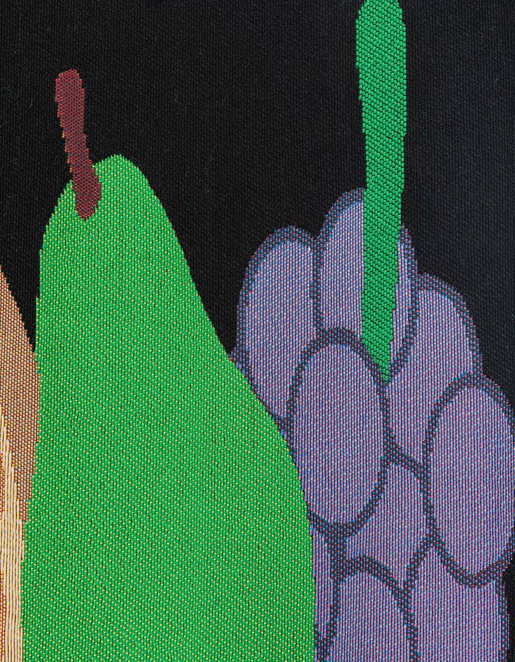 Detail image of 2' 6 x 3' 7 Easy-Clean Modern Indoor / Outdoor Rug