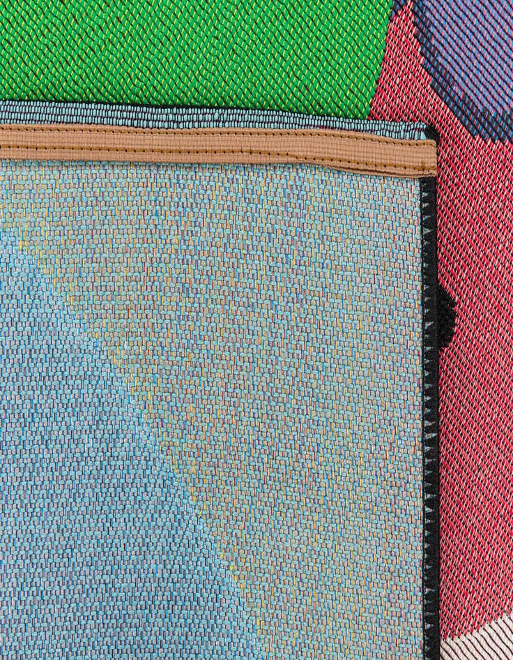 Detail image of 2' 6 x 3' 7 Easy-Clean Modern Indoor / Outdoor Rug