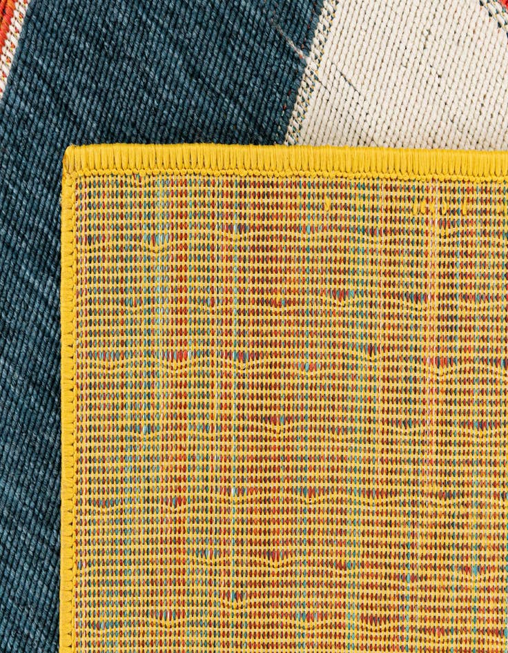 Detail image of 5' 3 x 7' 6  Washable Modern Indoor / Outdoor Rug