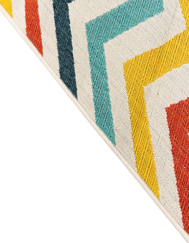 Detail image of 5' 3 x 7' 6  Washable Modern Indoor / Outdoor Rug