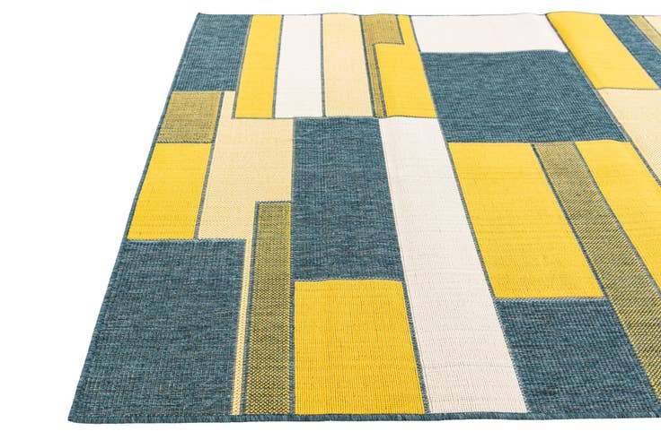 Detail image of 5' 3 x 7' 6 Easy-Clean Modern Indoor / Outdoor Rug