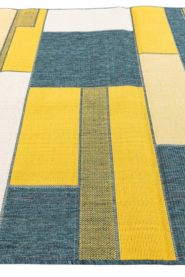 Detail image of 5' 3 x 7' 6 Easy-Clean Modern Indoor / Outdoor Rug