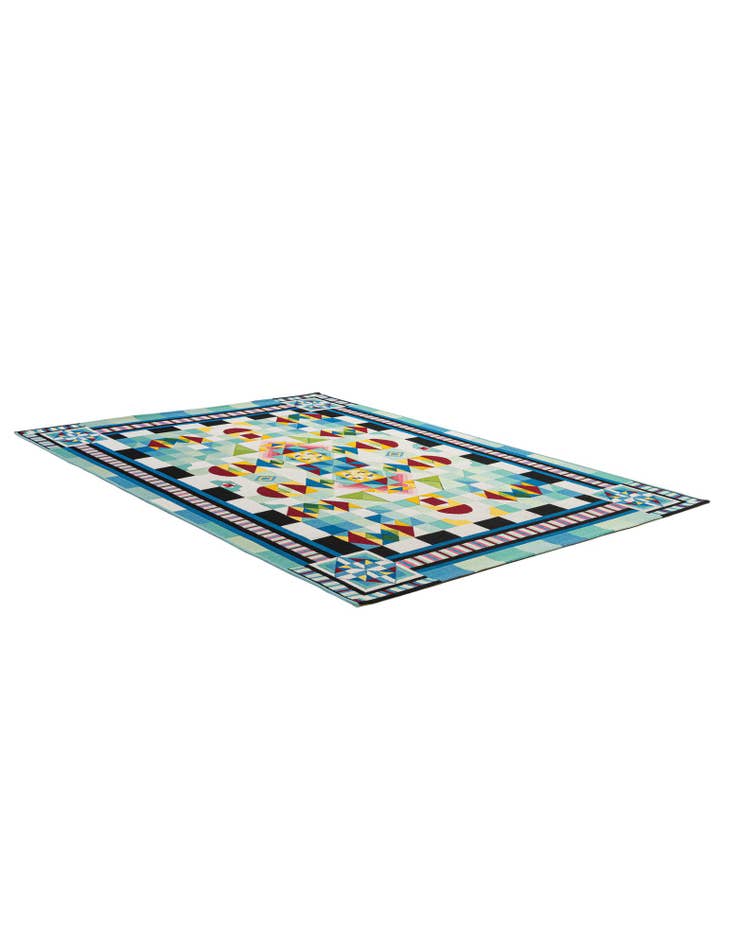 Detail image of 5' 4 x 7' 8  Washable Modern Indoor / Outdoor Rug
