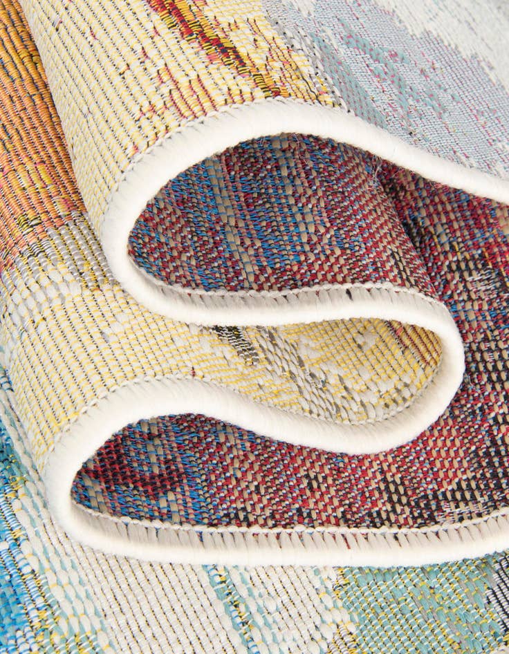 Detail image of 7' 10 x 10'  Washable Modern Indoor / Outdoor Rug