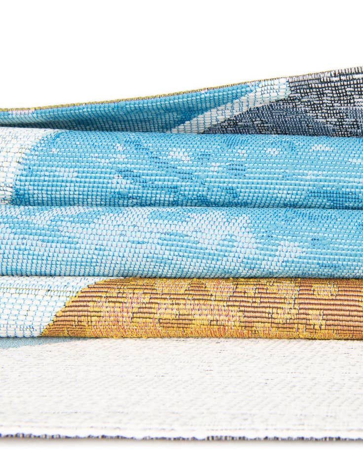 Detail image of 2' x 3' 1 Easy-Clean Modern Indoor / Outdoor Rug