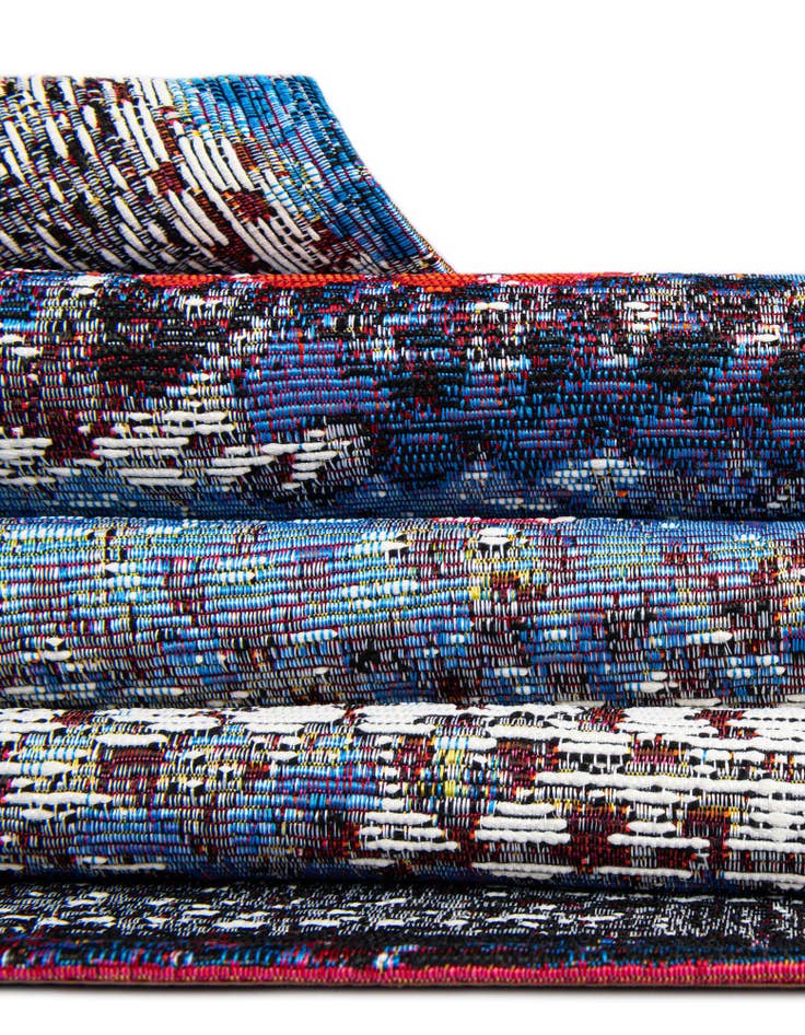 Detail image of 2' x 3' Easy-Clean Modern Indoor / Outdoor Rug