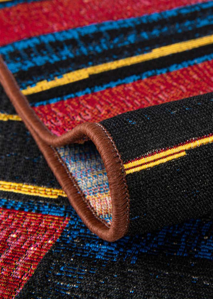 5' x 7' Easy-Clean Modern Indoor / Outdoor Rug