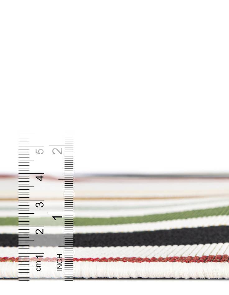 Detail image of 5' x 7' Easy-Clean Modern Indoor / Outdoor Rug