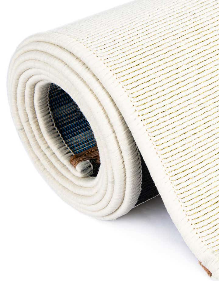 7' 10 x 10' Easy-Clean Modern Indoor / Outdoor Rug