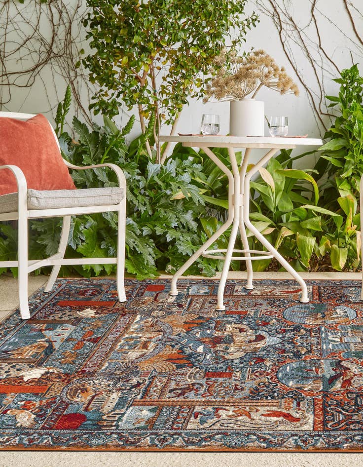 Detail image of 5' 3 x 8'  Washable Traditional Indoor / Outdoor Rug