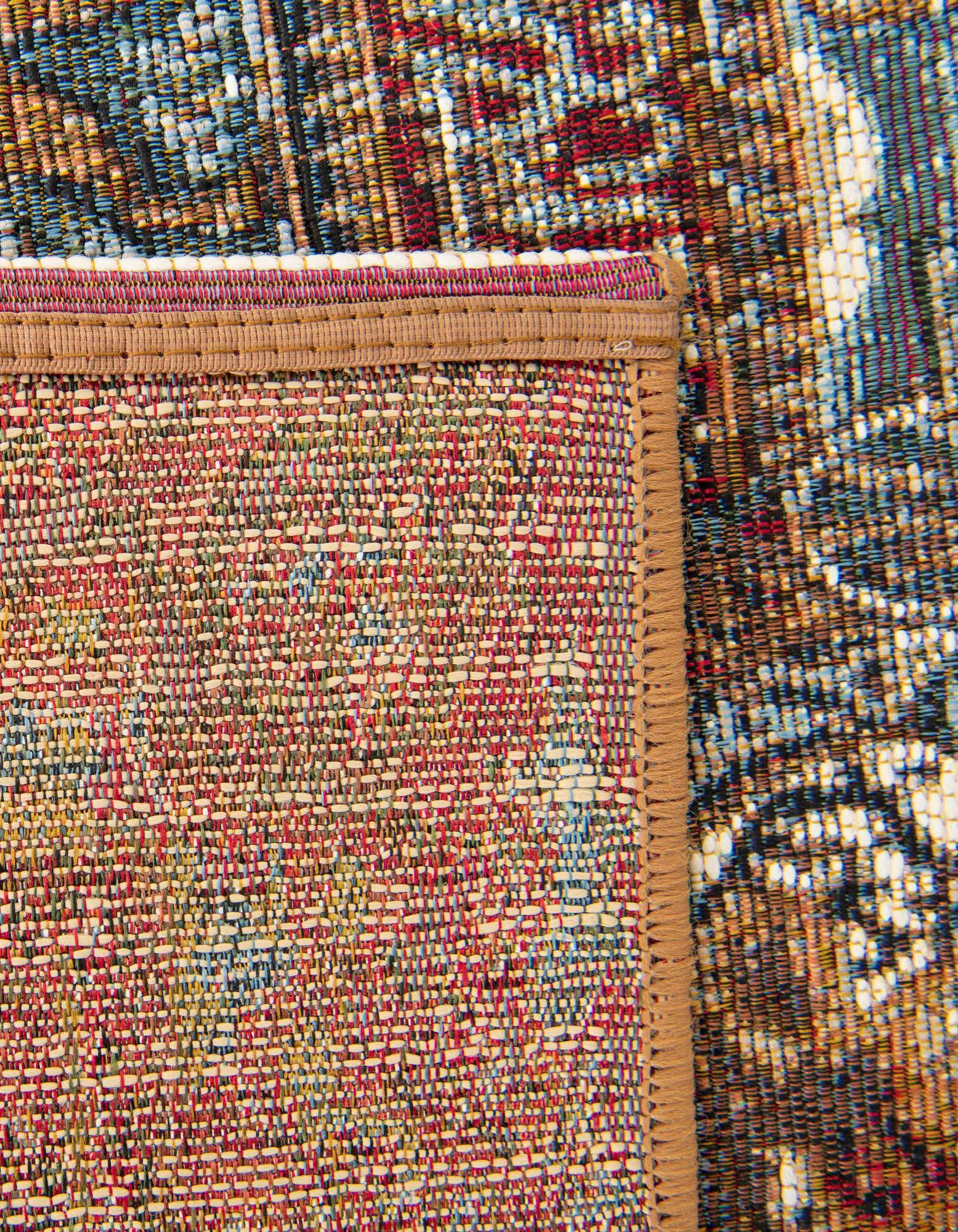 Detail image of 125cm x 185cm Traditional Indoor / Outdoor Rug