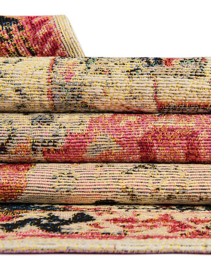 Detail image of 2' x 3' Easy-Clean Traditional Indoor / Outdoor Rug