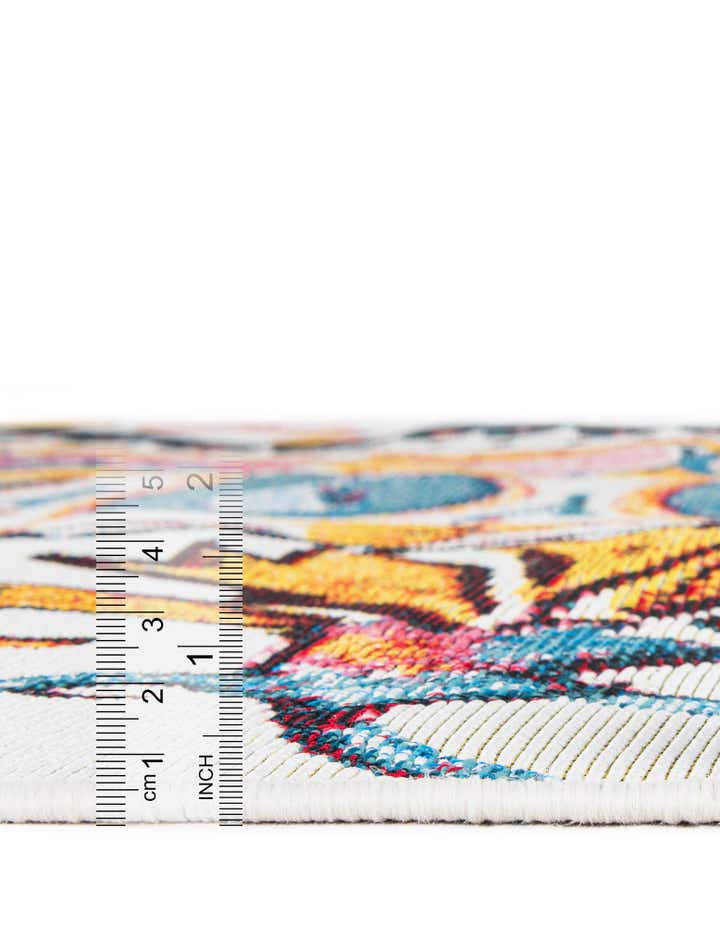 5' x 8' Easy-Clean Traditional Indoor / Outdoor Rug