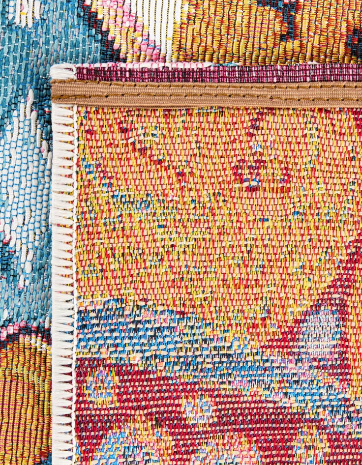 Detail image of 5' x 8' Easy-Clean Traditional Indoor / Outdoor Rug