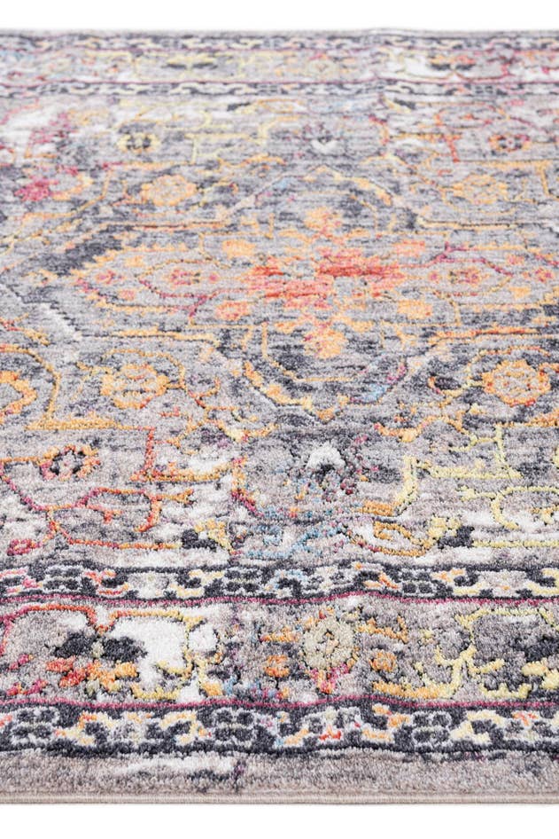 Detail image of 5' 3 x 7' 5 Palazzo Rug